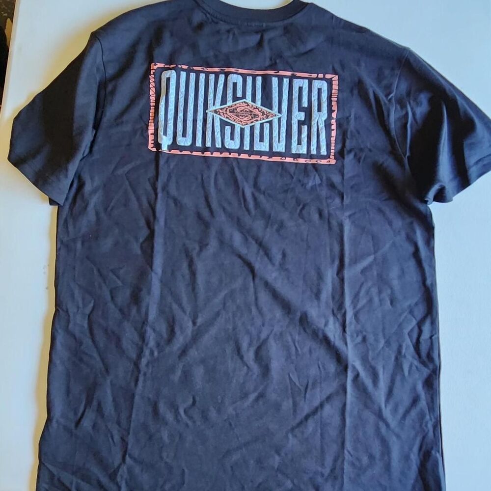 Quiksilver Men's Black T-shirt